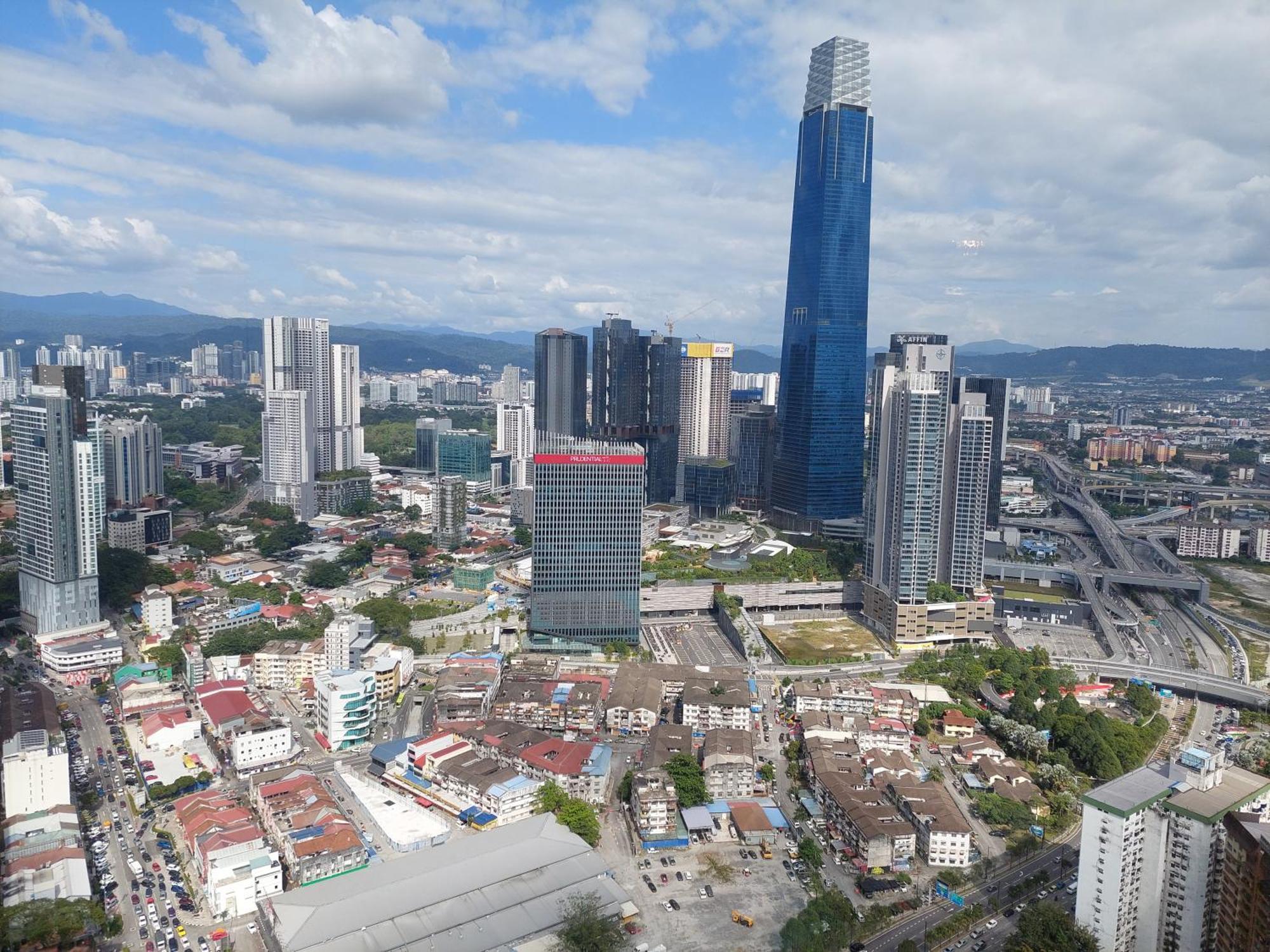 M3 And Service Time Square Kl